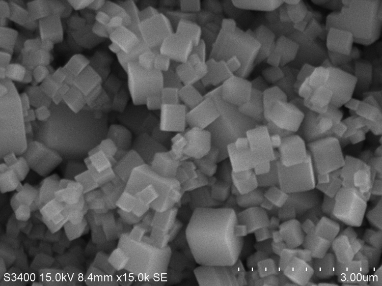 3微米立方状磷酸锆电镜图